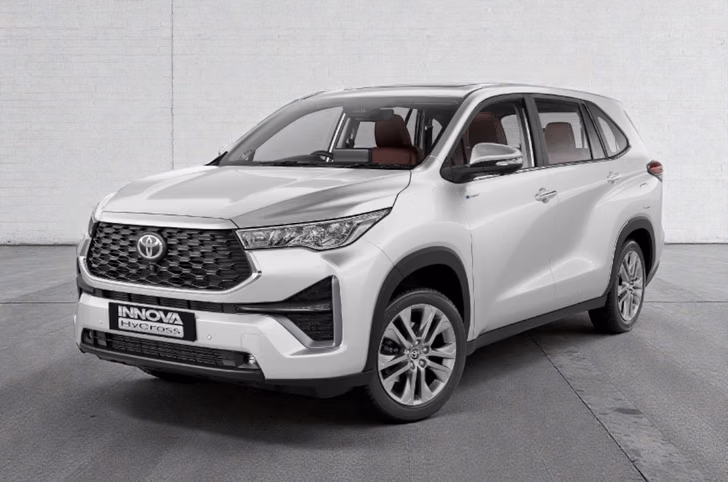 Innova Hycross